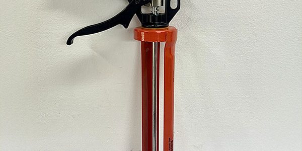 Professional Caulk Gun